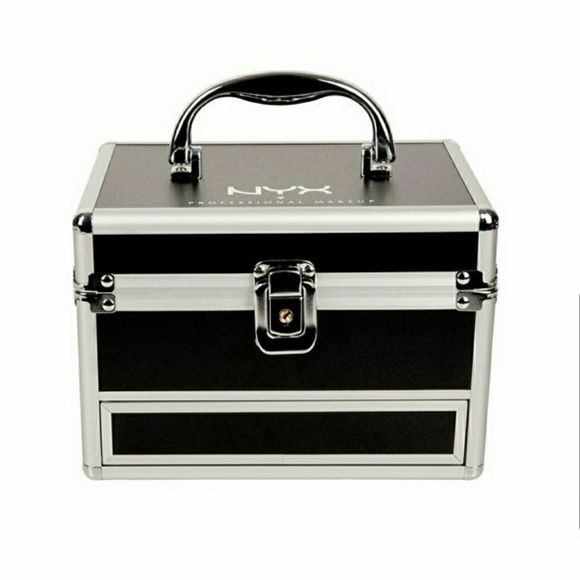 nyx makeup suitcase